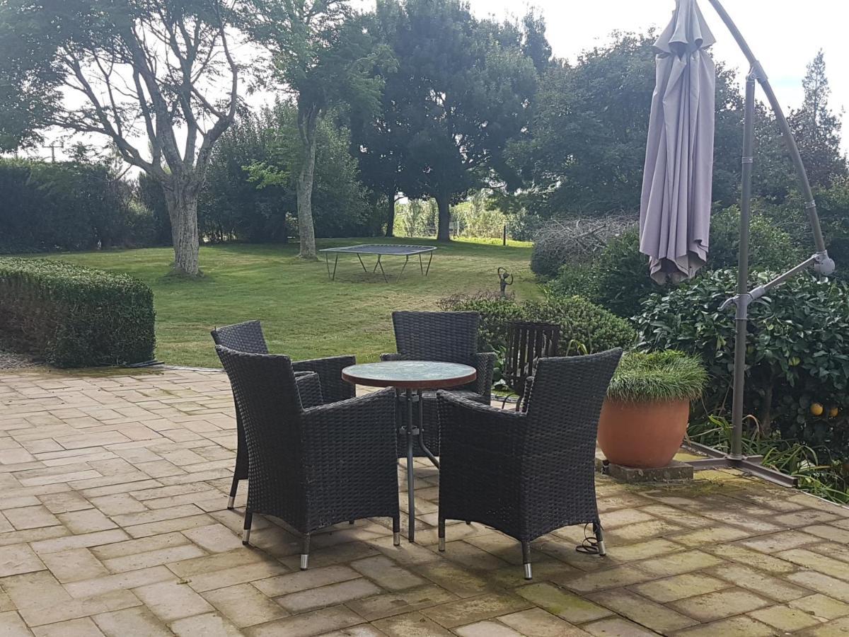 Bed and Breakfast Streamside Country Manor Walton Exterior foto