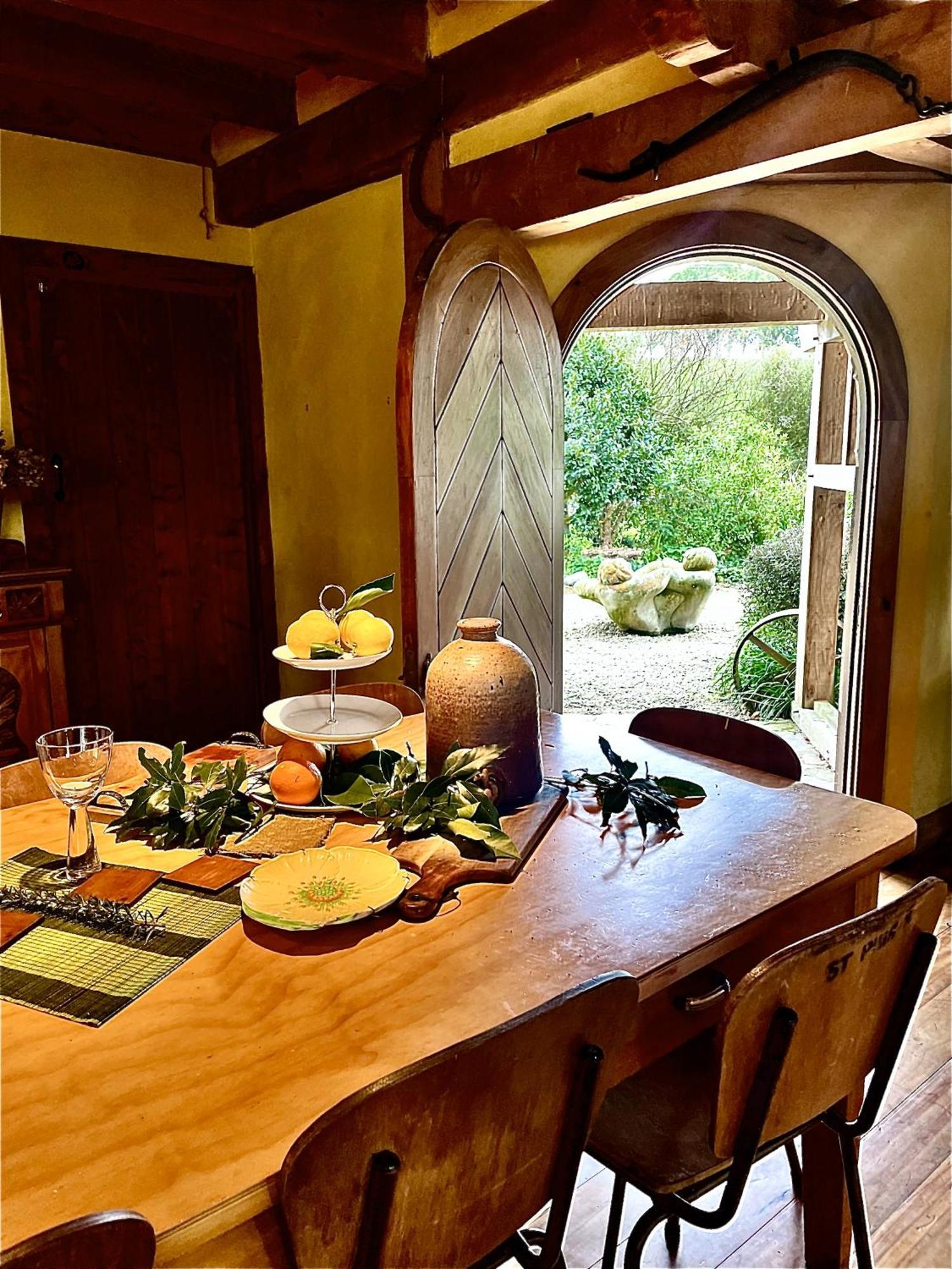 Bed and Breakfast Streamside Country Manor Walton Exterior foto